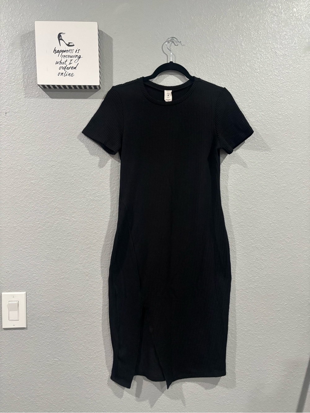 Black Ribbed Short-Sleeve Bodycon Dress